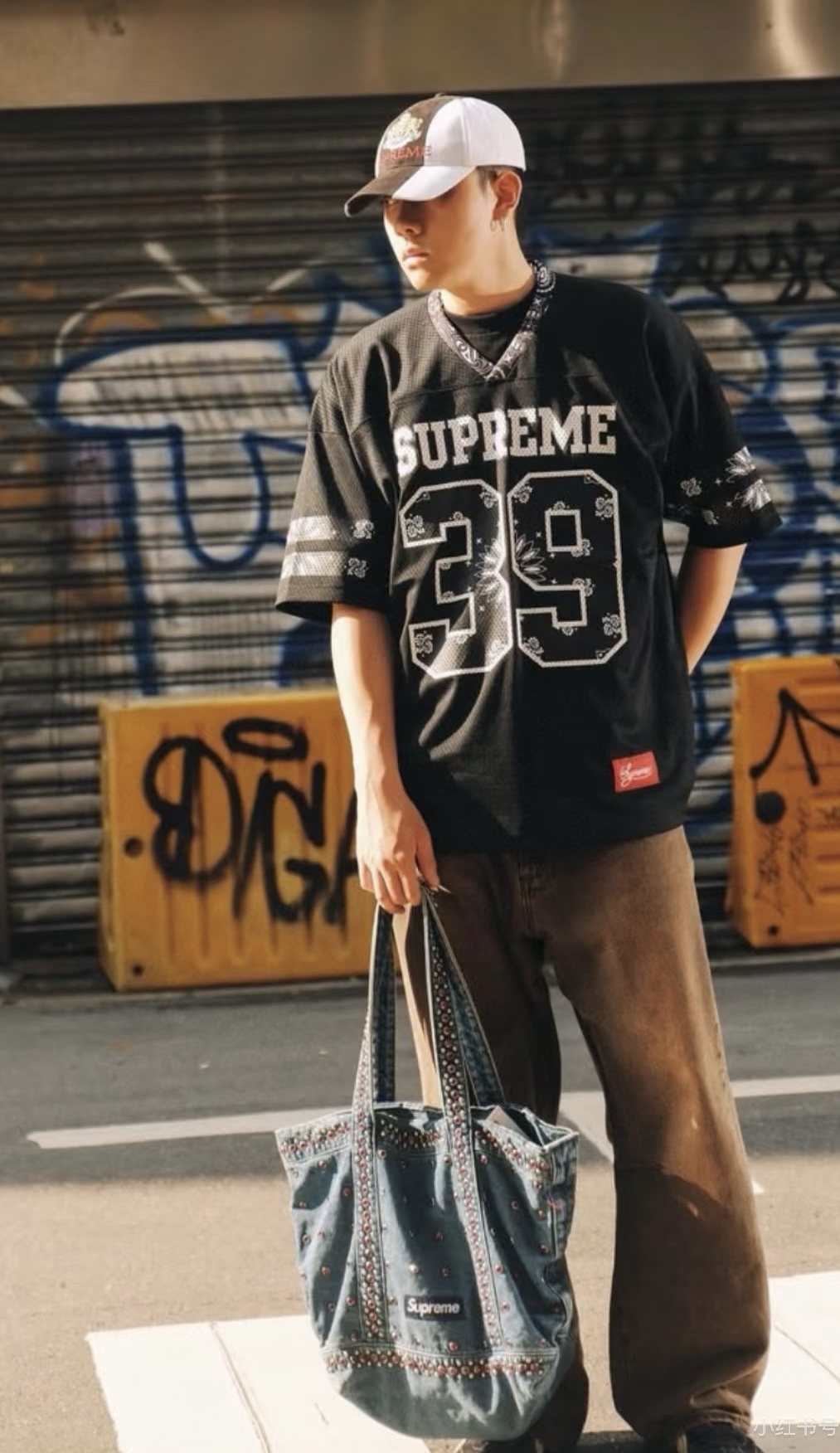 Supreme 39 Bandana-Trim Mesh Jersey T-Shirt — context