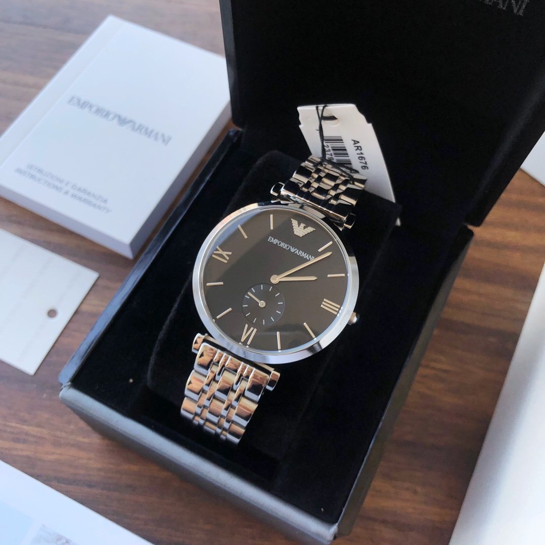 EMPORIO ARMANI Black Dial Metal-Link Watch — front