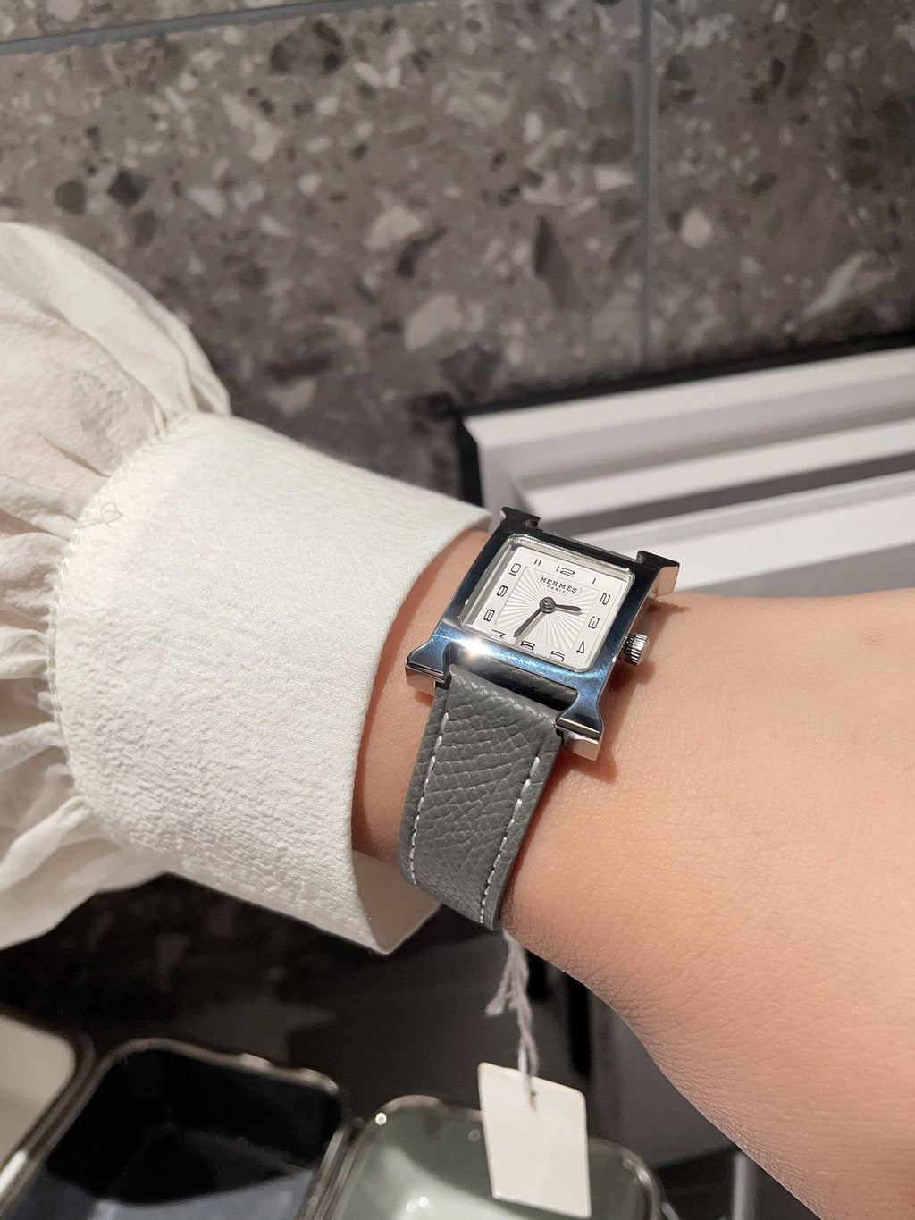 Hermès Silver White Dial Strap Watch — model