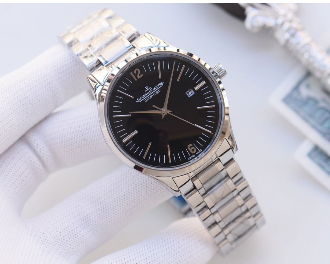 Jaeger-LeCoultre Silver Black Dial Bracelet Watch — hero