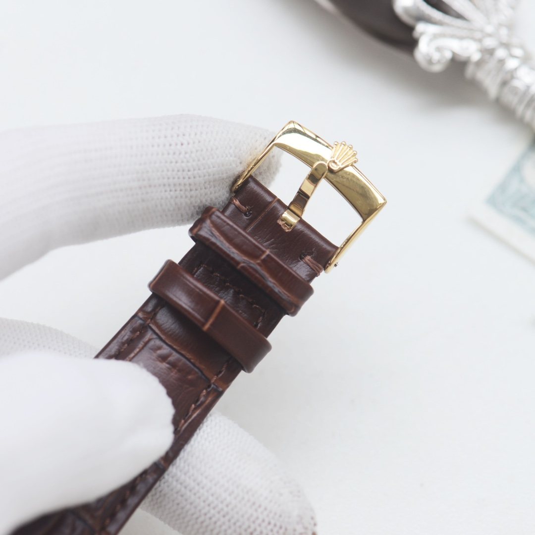 Rolex Gold Brown Leather Strap Watch — detail