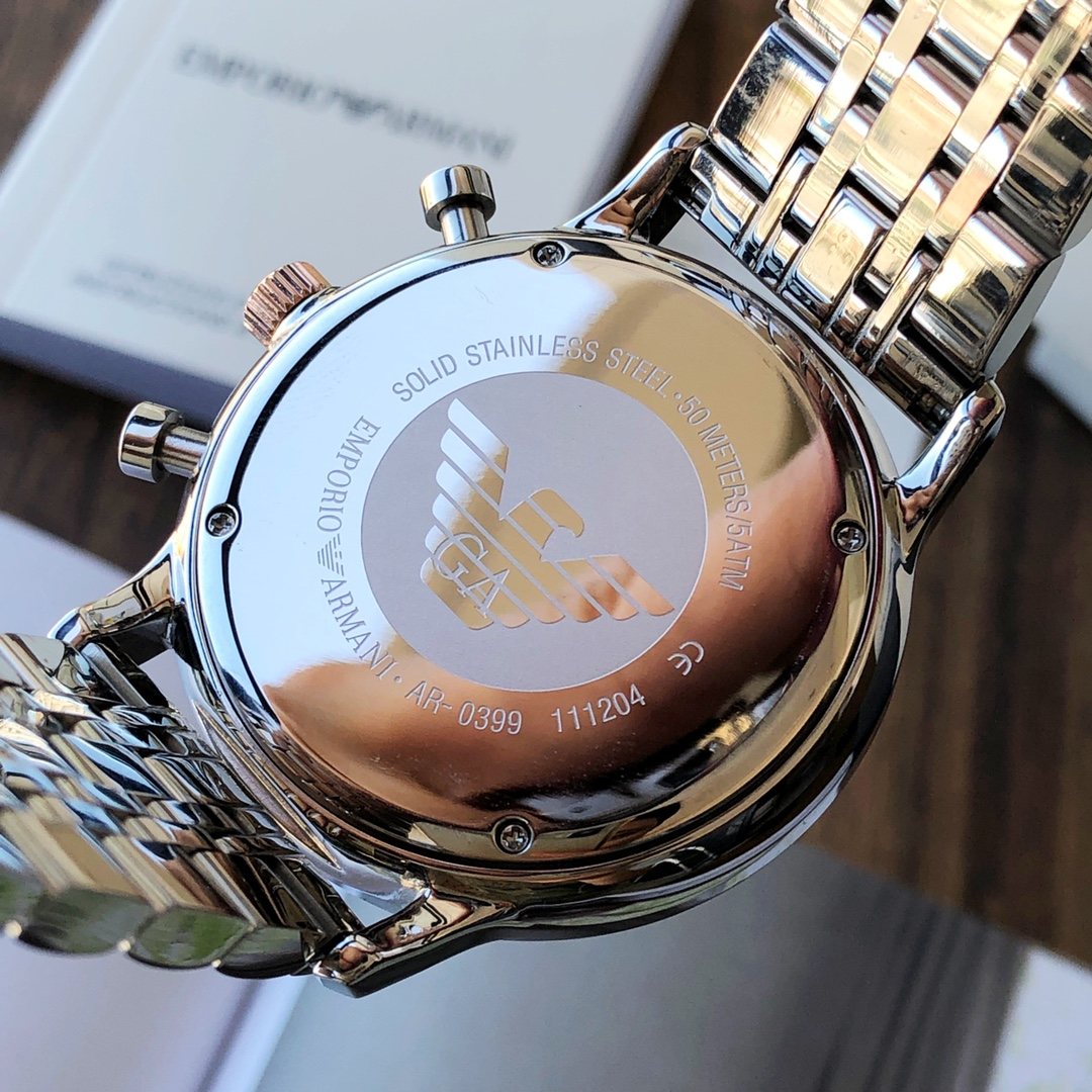 EMPORIO ARMANI White Dial Two-Tone Watch — detail