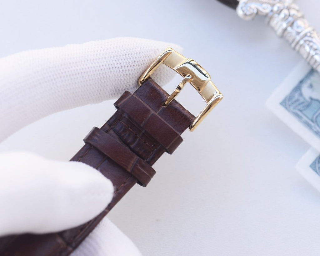 Jaeger-LeCoultre Gold Brown White Dial Leather Strap Watch — detail