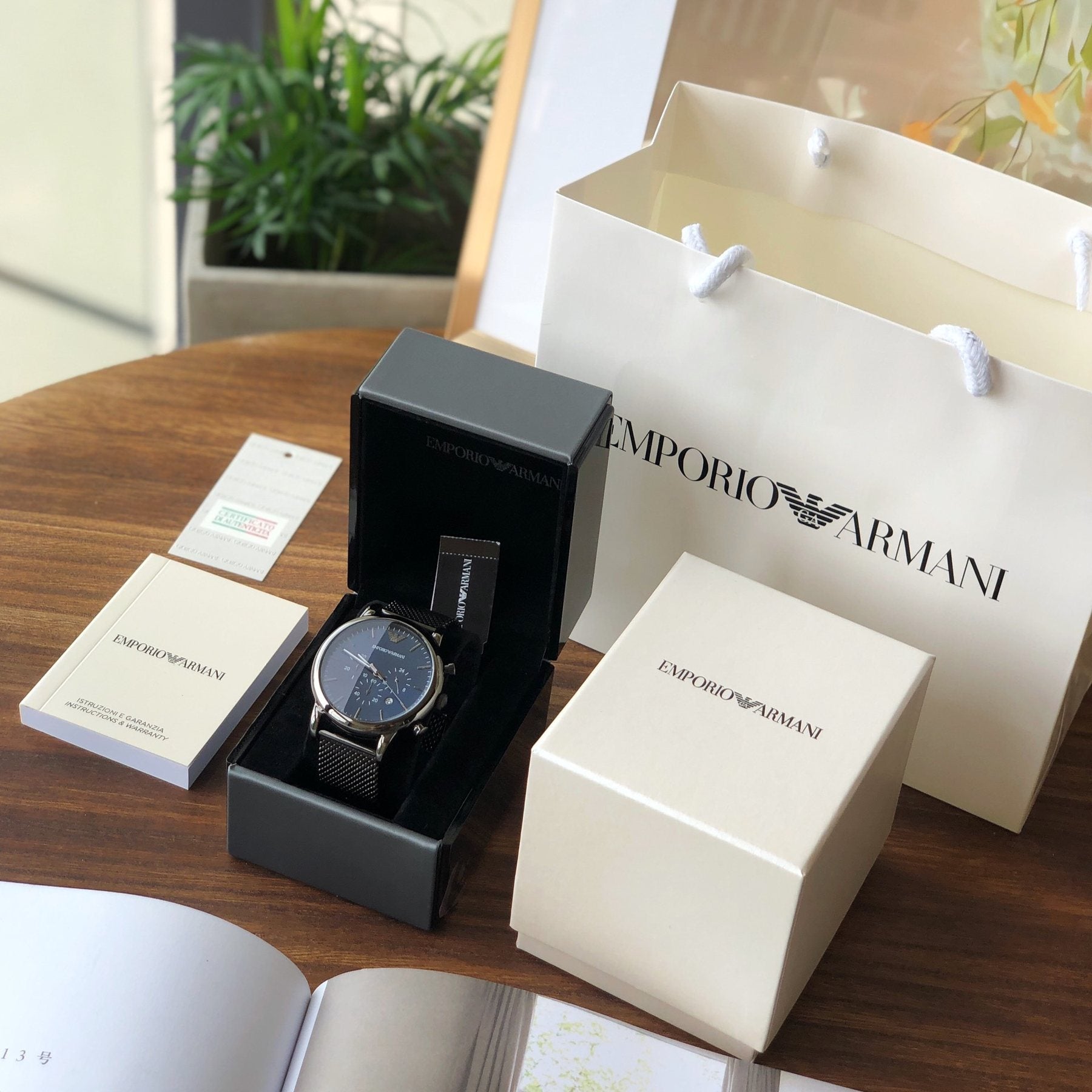EMPORIO ARMANI Blue Dial Mesh Bracelet Watch — front