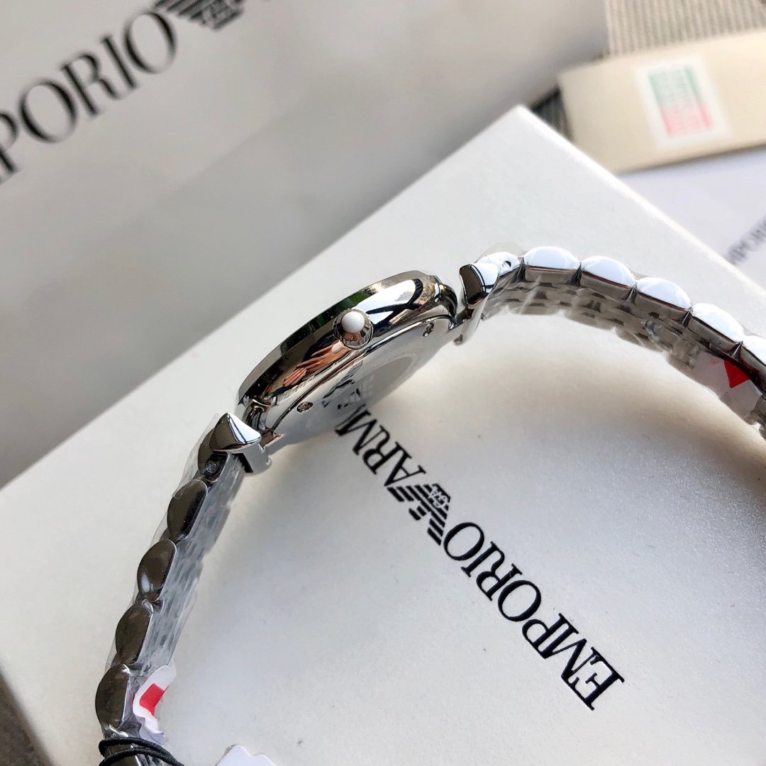 EMPORIO ARMANI White Dial Bracelet Watch — side