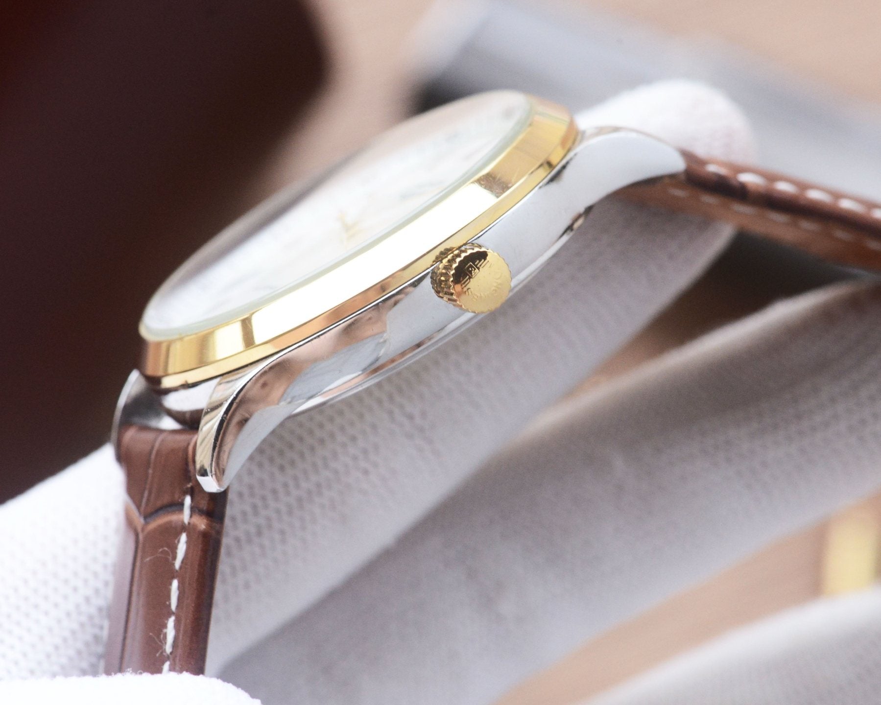 Gold Silver White Dial Leather Strap Watch — side