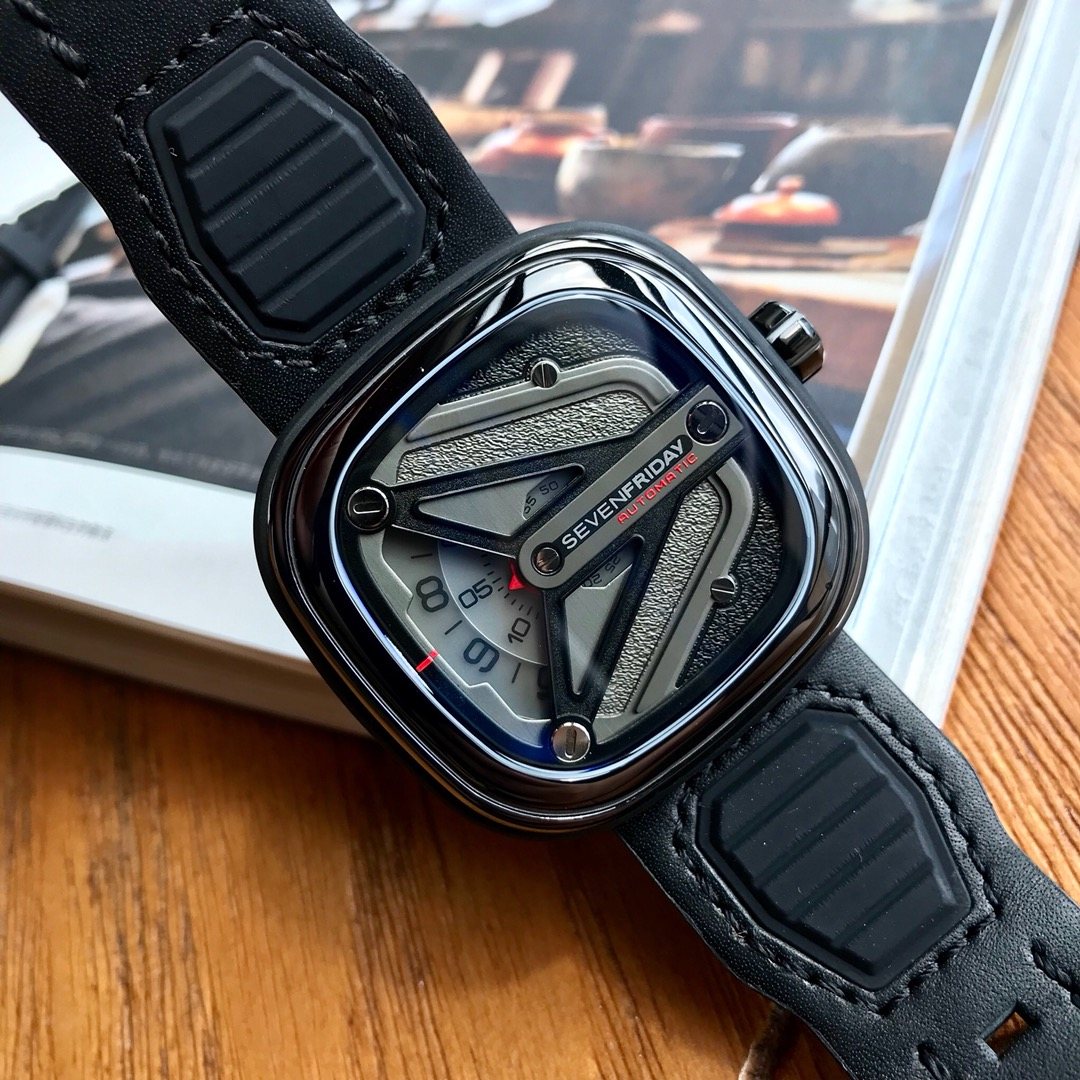 SEVENFRIDAY Black Gunmetal Y-Wing Watch — front